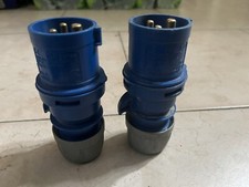 2 PRESE/SPINA  ELETTRICA ADATTATORE INDUSTRIALE NORME CEE MODELLO Standard 220v