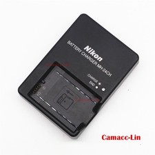 Caricabatteria originale Nikon MH-24 per D3200 D3400 D5300 D5500 D5600 Df EN-EL14a