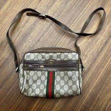 Borsa messenger Gucci beige GG