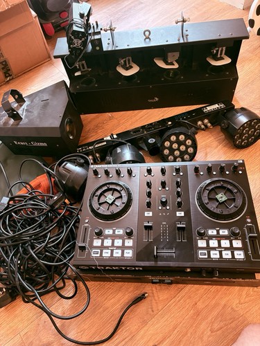 Attrezzatura set - attrezzatura, dj