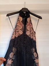 Tuta di donna elegante, con