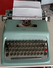 OLIVETTI STUDIO 44  MACCHINA DA SCRIVERE Tastiera Ebraica  OLDTYPEWRITER IN WORK