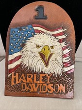 ❤️TOPPA VINTAGE IN PELLE HARLEY DAVIDSON FATTA A MANO. UNICO NEL SUO GENERE 7” ALTO 5” LARGO NOS