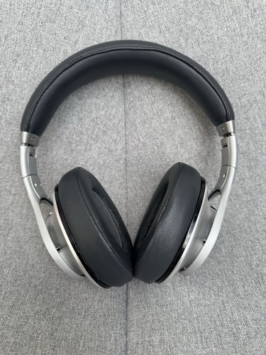 Beats dre executive - by, dr.