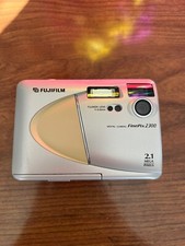Fujifilm 1300 1.3 MP Digital