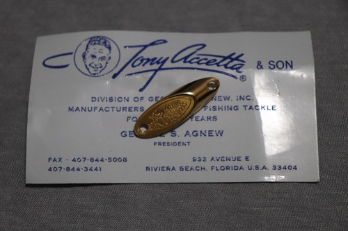 Tony accetta spilla - accetta,
