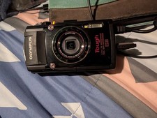 Olympus Tough TG-4 16.0MP GPS