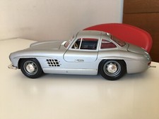 Automodello Mercedes 300_SL scala 1:18