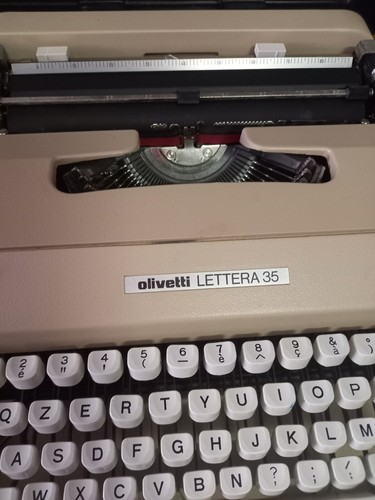 Macchina scrivere olivetti - scrivere,