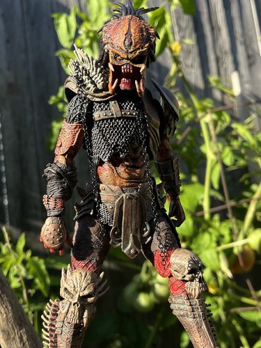 Neca predator arancione - neca,