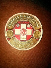 1865 FABBRICA DI MEDICAZIONE MEDAGLIA ORO VITTORIO EMANUELE II° piccoli difetti