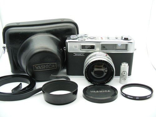 Macchina fotografica yashica - fotografica,