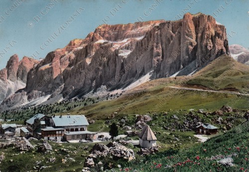 Dolomiti rifugio passo sella - passo,