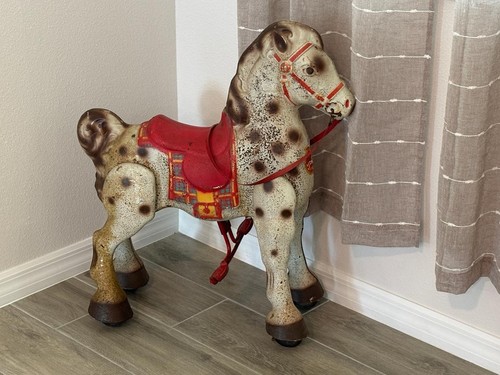 Cavallo giocattolo equitazione