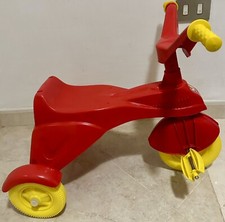 Triciclo a Pedali in Plastica