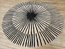 Hand Tufted Round Carpet &