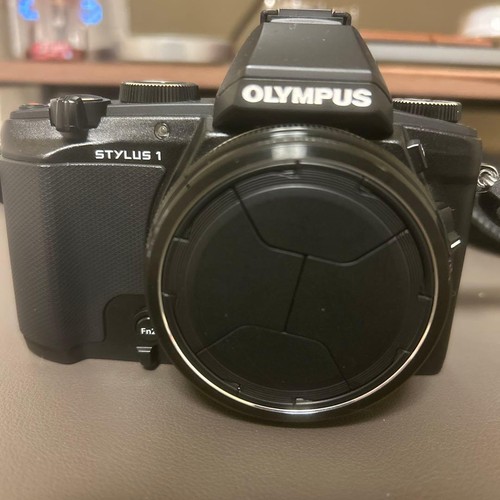 Fotocamera digitale compatta