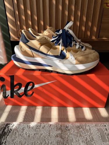 Sacai nike vaporwaffle - sacai,
