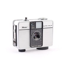 Ricoh Auto Half E 35 mm
