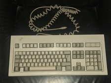 TASTIERA MECCANICA IBM PS2 QWERTY KEYBOARD MADE UK MODEL M VINTAGE RETRO PC