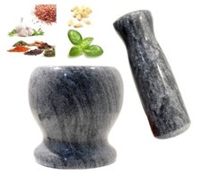 MORTAIO E PESTELLO IN MARMO