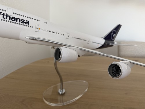 Lufthansa boeing 747 - lufthansa,