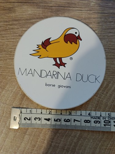 Adesivo vintage mandarina duck - adesivo,