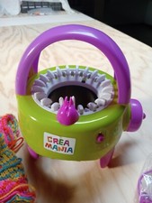 Macchina Per La Maglia CREA MANIA con tanti gomitoli di lana