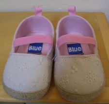 Scarpe da bambina in camoscio blu avorio rosa occhiellato pizzo culla taglia 4-8M 