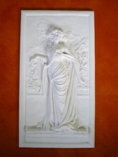 BASSORILIEVO IN GESSO BIANCO 31 x 57 cm. - P.6 cm.  PB 095  ARREDO INTERNI
