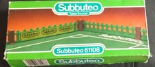 Set Subbuteo 1970 C108 Recinzione in plastica verde circonferenza ottimo.
