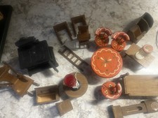 Mobili casa delle bambole in