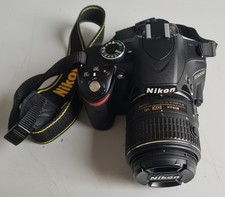 Nikon D3200 Reflex Digitale + 18-55mm VR | Scatola Originale | Borsa | SD 8GB |