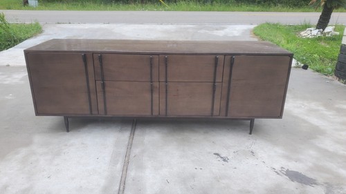 credenza
