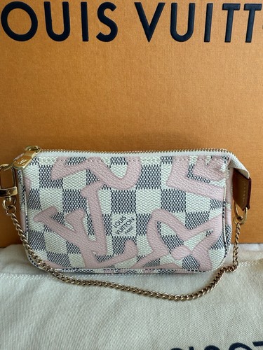 Louis vuitton pochette - louis,