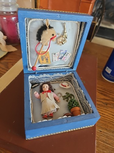 Bambola miniatura artista - in,
