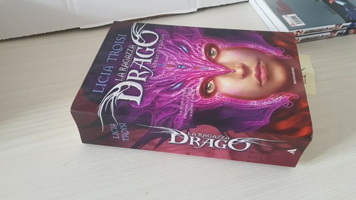 Lucia troisi ragazza drago - la,
