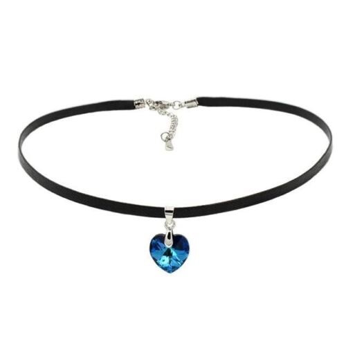 Stock collana girocollo - stock,