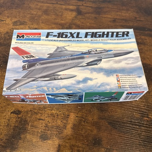 Monogram 16xl fighter - fighter,
