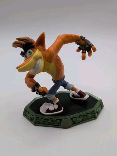 Crash bandicoot figurina - crash,