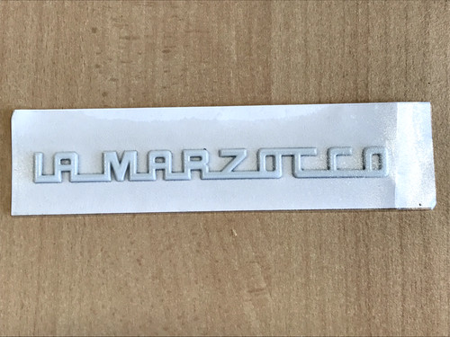 Distintivo logo bianco
