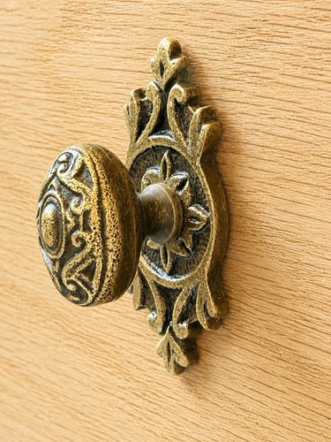 Antico cassetto ottone