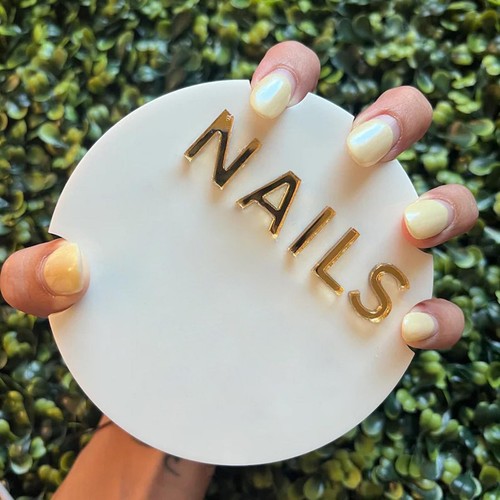 Espositore compatto per nail