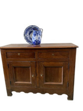 Antico mobile credenza a due ante in legno di ciliegio epoca 700 Alta Savoia