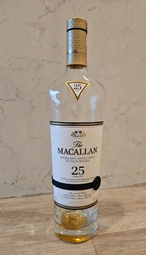 The macallan whisky scozzese - the,