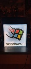 insegna luminosa Windows 95
