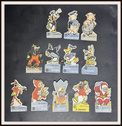 12 figurine sagomate - ⭐️,