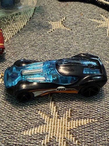 Mattel hot wheels corvette - hot,