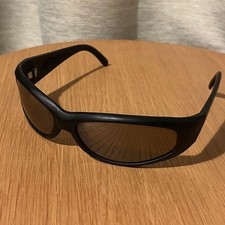 Occhiali da sole sportivi