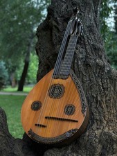 Nuova chitarra folk - nuova, kobza